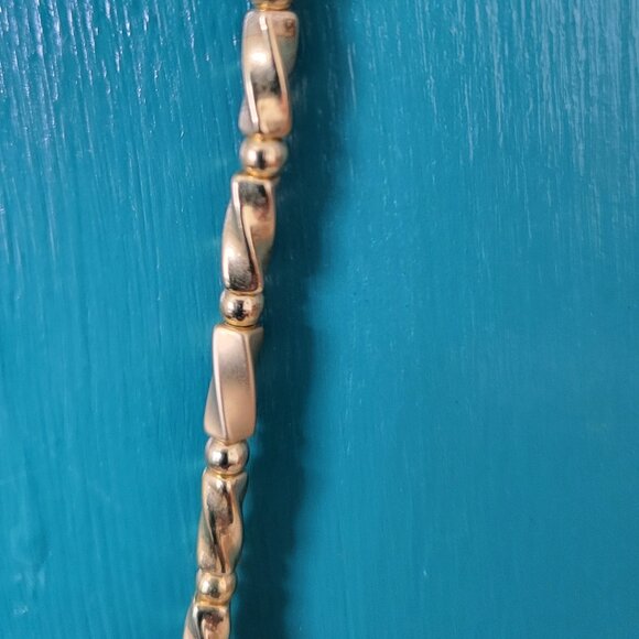 VINTAGE  STAMPED NAPIER ( R ) NECKLACE - Picture 10 of 10